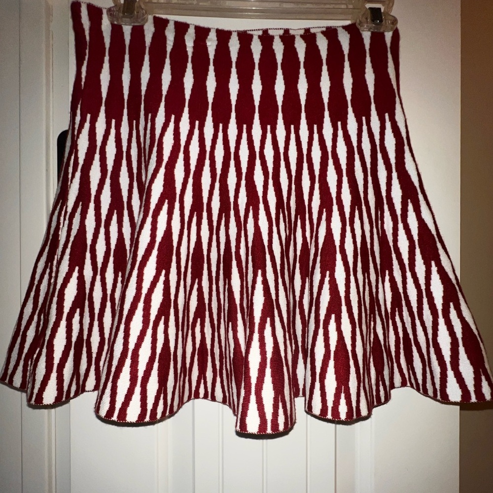 Elegant Maroon and White Patterned Skirt